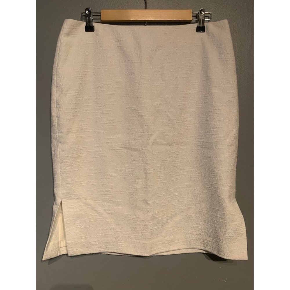 Ann Taylor - Textured Pencil Skirt - 12